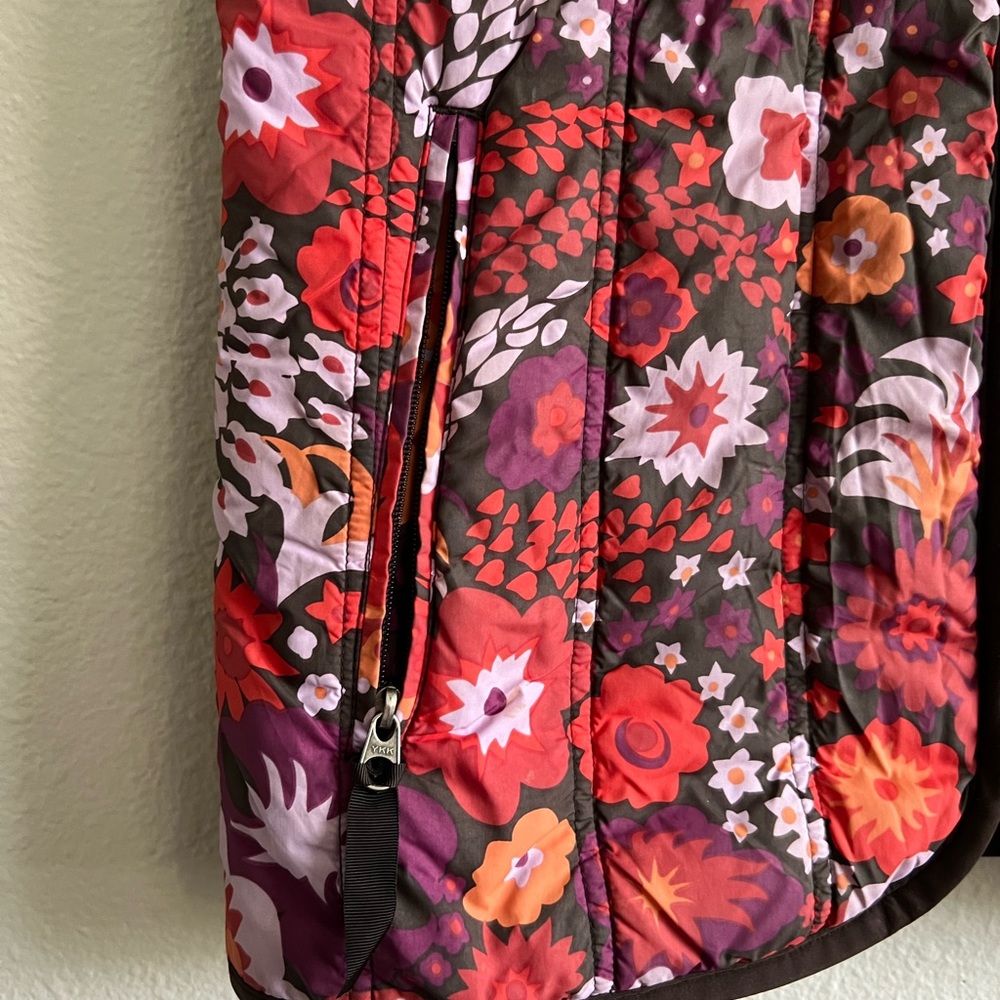 Patagonia Floral Puffer Vest Size Small - Picture 3 of 8